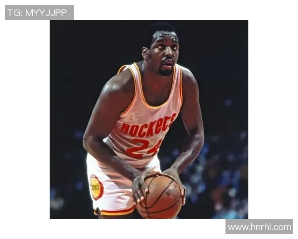 摩西·马龙：从篮球场到名人堂的传奇之路与历史地位分析