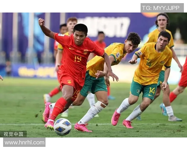 杨晨带领中国足球走向辉煌 从青训到职业生涯的奋斗与成就 杨晨带领中国足球走向辉煌 从青训到职业生涯的奋斗与成就