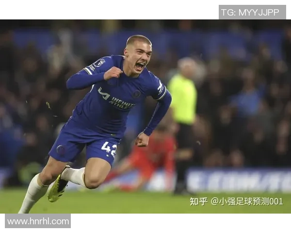 足球的全球魅力与发展趋势：从赛事竞争到青训体系的深度解析